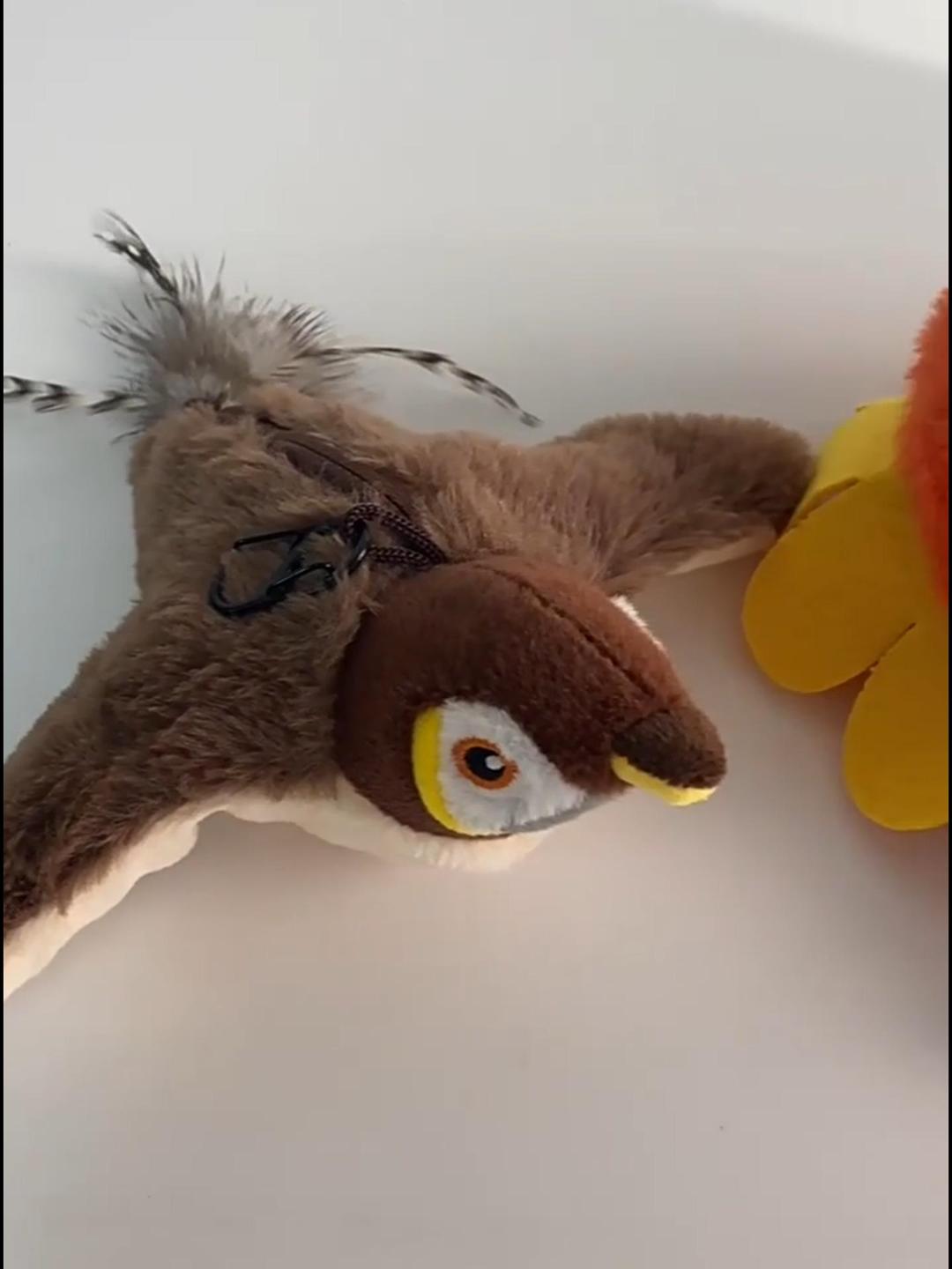 Flapping Bird Cat Toy, USB Rechargeable - photo 4